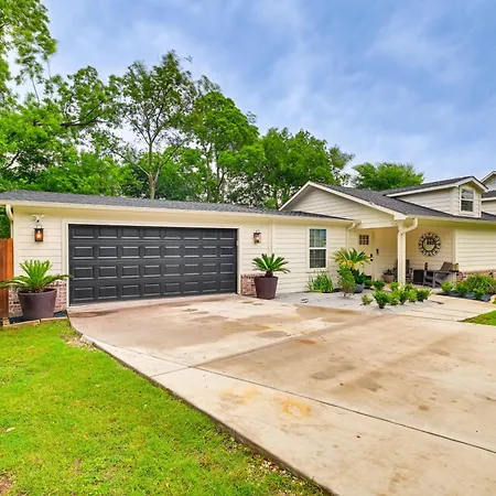 Luxe Pilot Point Home 3 Mi To Lake Ray Roberts